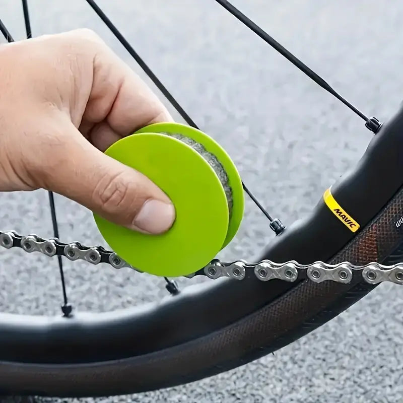 Portable Antirust Oiler Tool for Bike