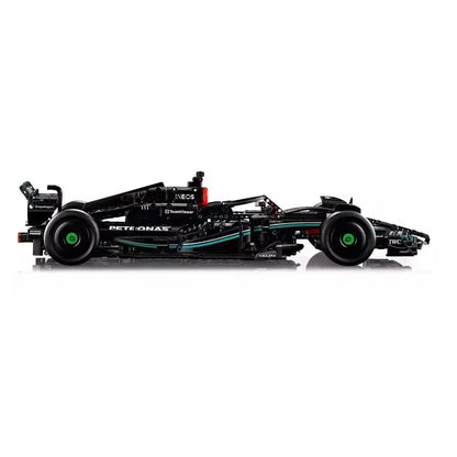 Model of a racing car Mercedes F1 W14 1:8 1642 Pcs